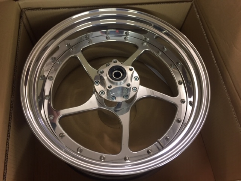 VANNE RST 5-SPOKE WHEEL RE. 8,5&quot;X18&quot;DF TC 686111
