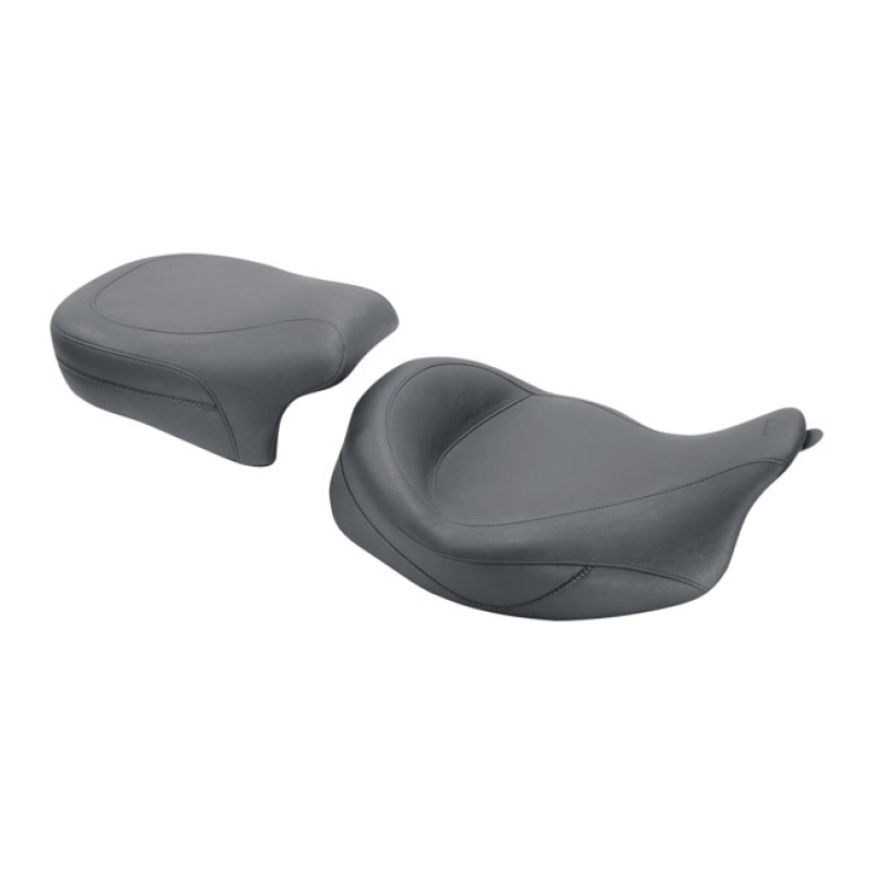 MUSTANG, SUPER TOURING SOLO SEAT BLACK. 17&quot; WIDE. SEATING POSITION MOV 537077
