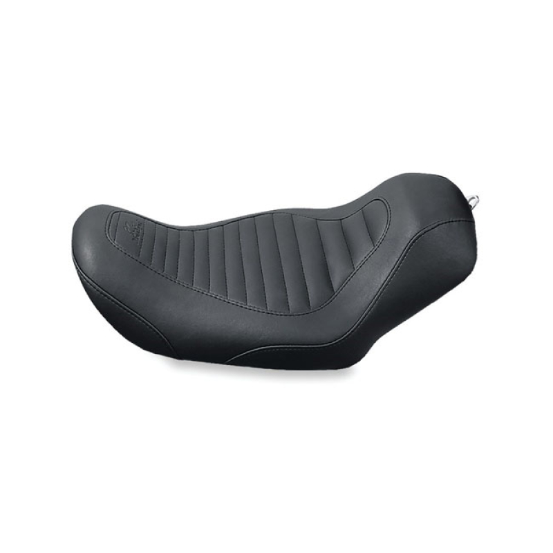 MUSTANG, TRIPPER SOLO SEAT BLACK. 11&quot; WIDE. 'TUCK 'N ROLL' STYLE STITC 537462