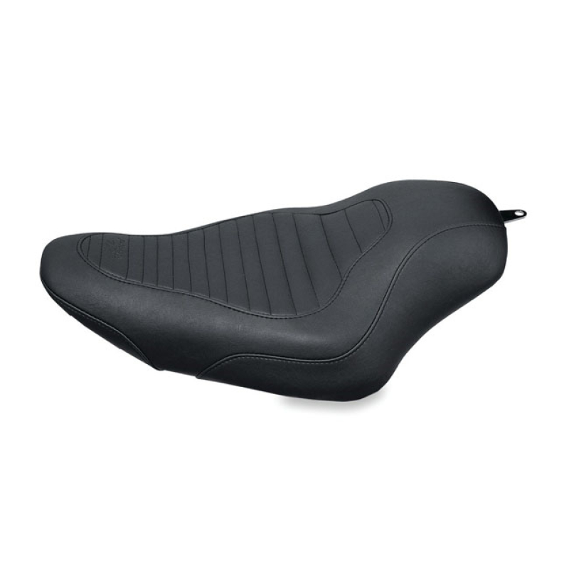 MUSTANG, TRIPPER SOLO SEAT BLACK. 11&quot; WIDE. 'TUCK 'N ROLL' STYLE STITC 537464