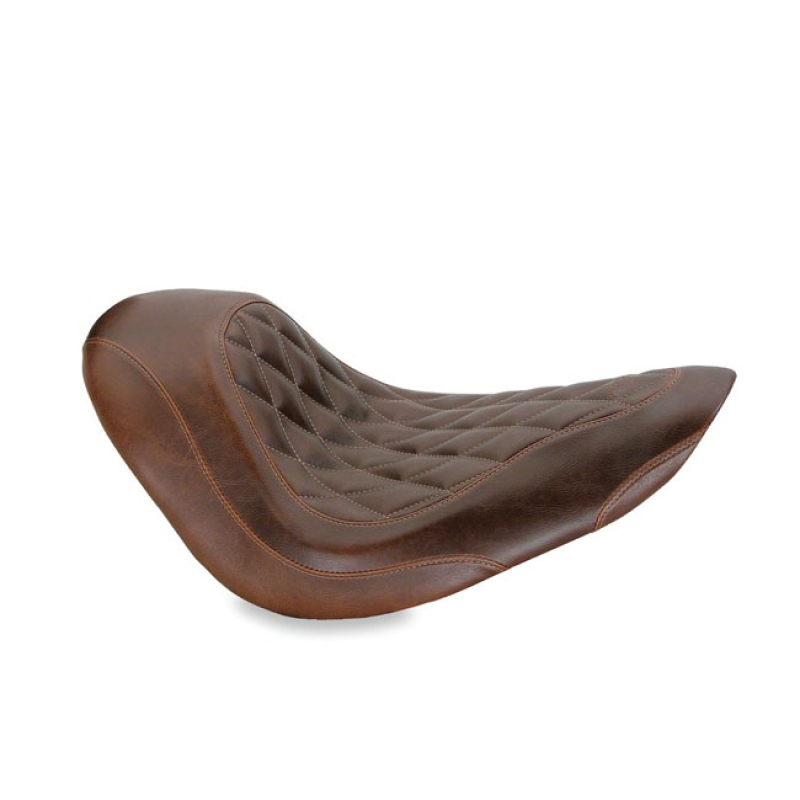 MUSTANG, WIDE TRIPPER SOLO SEAT DISTRESSED BROWN. 13&quot; WIDE. STANDARD S 537506