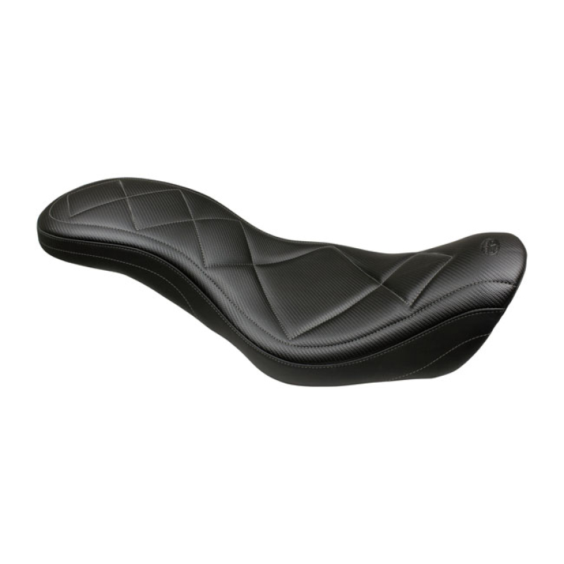 MUSTANG, SUPER TRIPPER SEAT BLACK CARBON BLACK. 11.5&quot; FRONT WIDTH & 8&quot; 558758