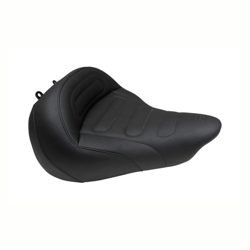 MUSTANG, STANDARD TOURING SOLO SEAT BLACK. TRAPEZOID STITCH. 15.5&quot; WID 564650