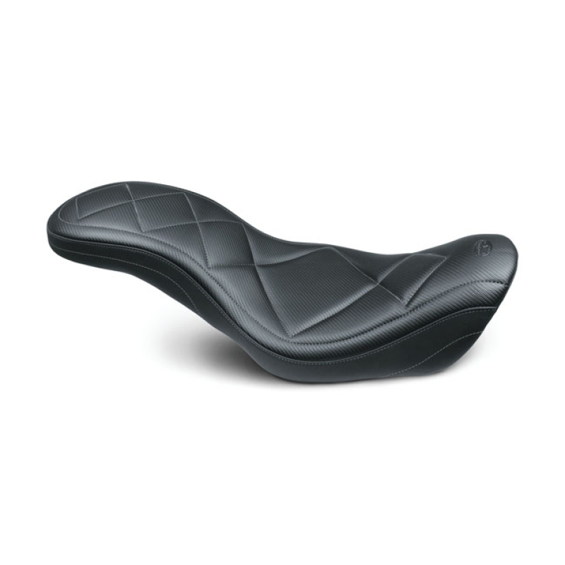 MUSTANG, SUPER TRIPPER SEAT BLACK CARBON BLACK. 11.5&quot; FRONT WIDTH & 8&quot; 568420