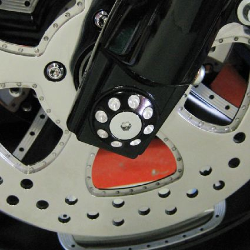 YAXLE 1&quot; BLK DOMINO CAP 603043